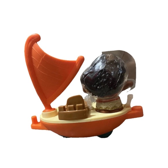 Fisher Price Little People Moana & Canoe Disney Princess Parade Float NWT - Picture 2 of 3